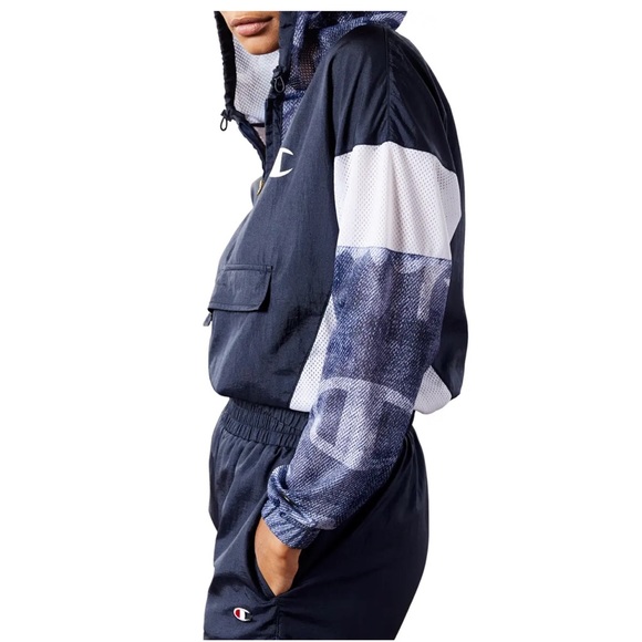 SOLD ON MER-CARI - Picture 2 of 8